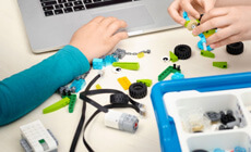 IT教育 × ものづくりの画像